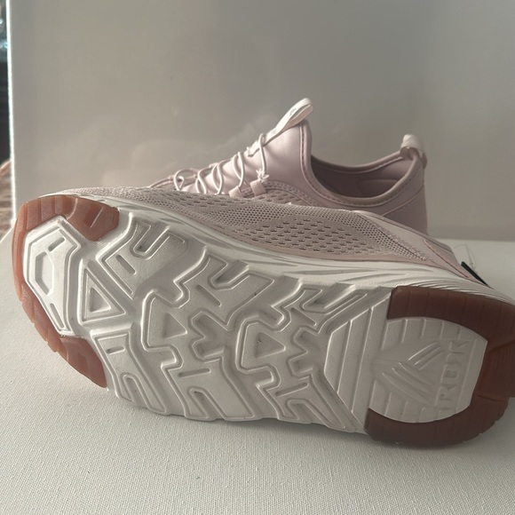 NWT RBX Live Life Active Slip on Powder Pink Sneakers. Size 11 - Picture 6 of 7